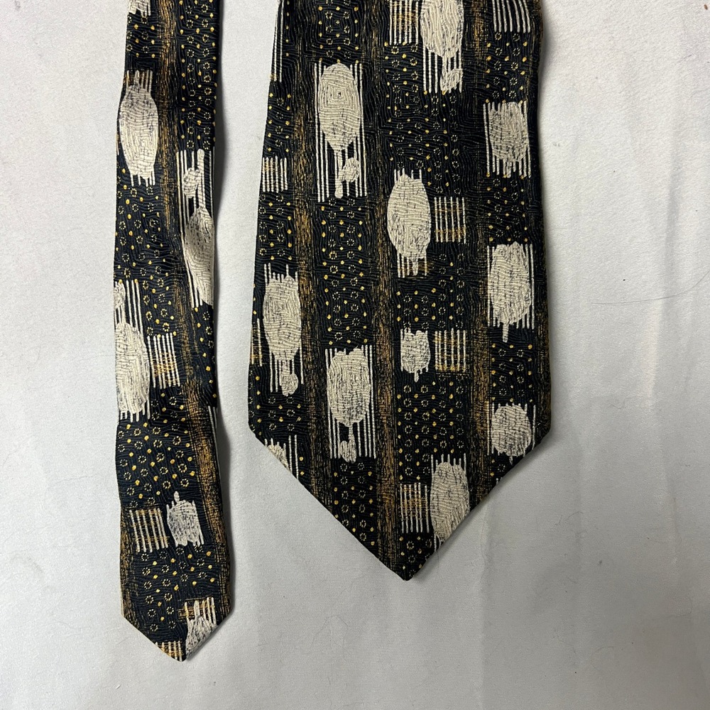 Gianfranco‎ Ruffini 100% Silk Abstract Geometric Print Necktie Handmade in Italy